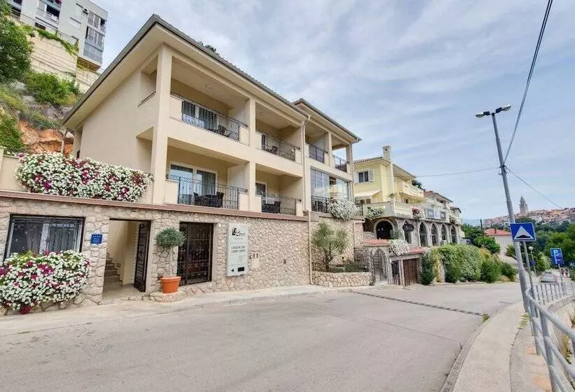 Aamiaismajoitus (B&B) Luksuzne Sobe Luce