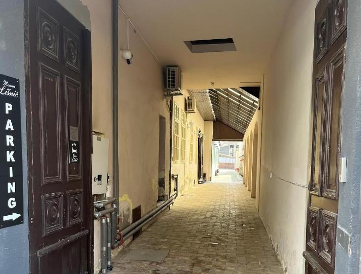 تختخواب و صبحانه Rooms Lišnić