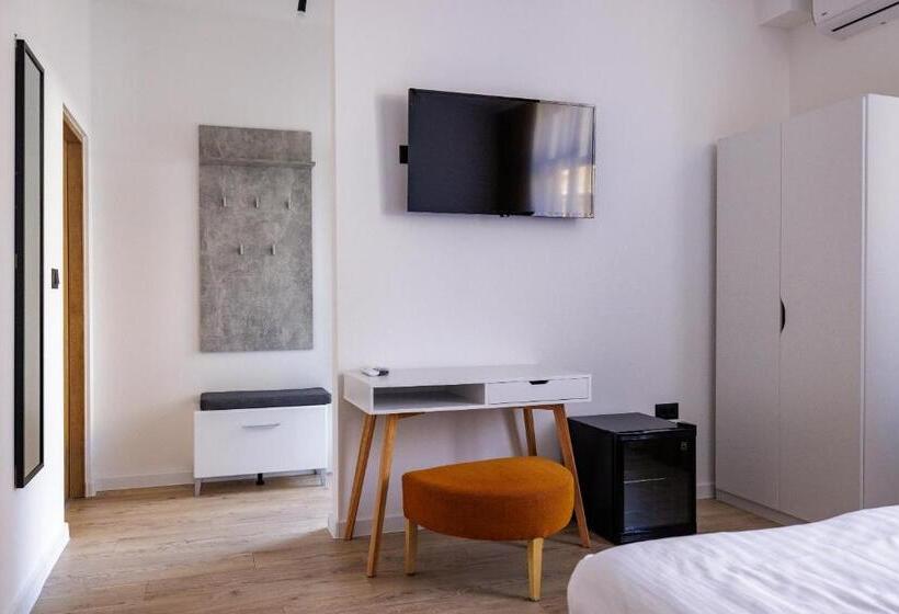 تختخواب و صبحانه Rooms Lišnić