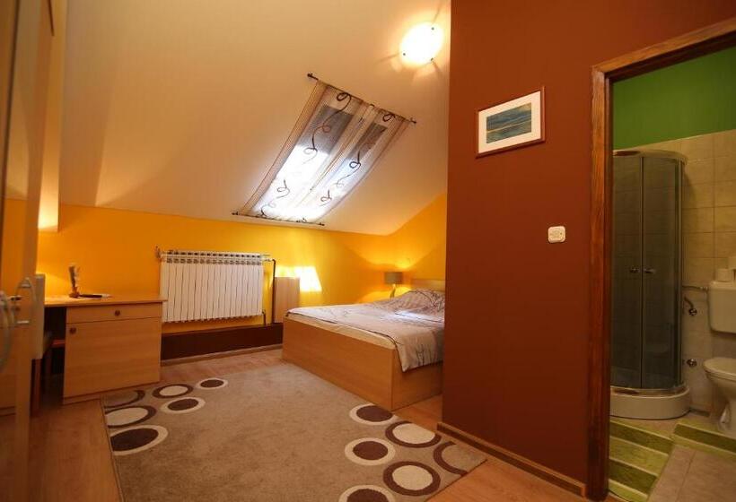 تختخواب و صبحانه Rooms Lišnić