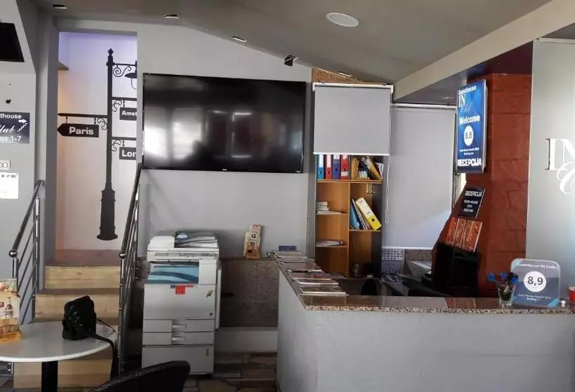 Hostel In Club