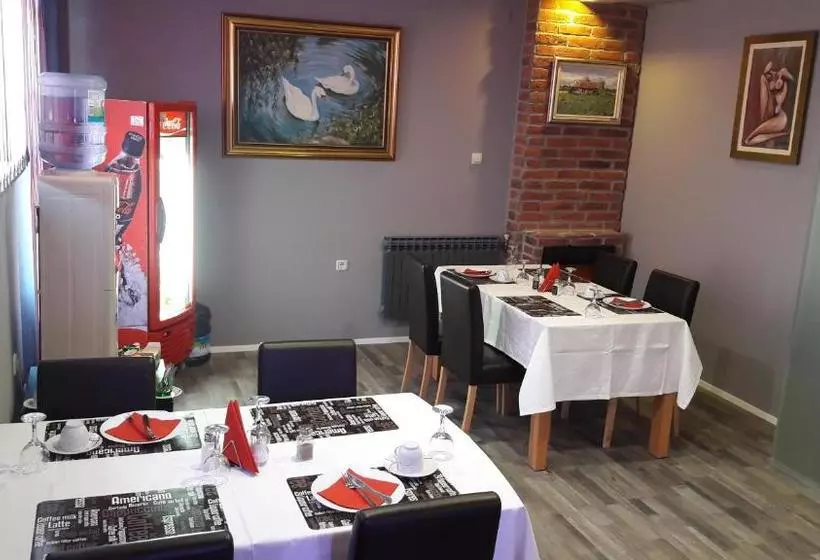 Hostel In Club