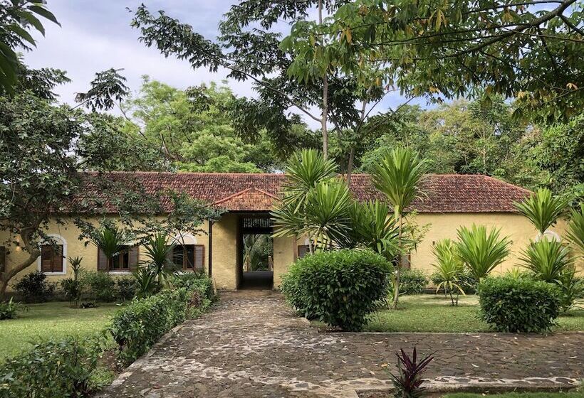 Belo Monte Hotel And Museum