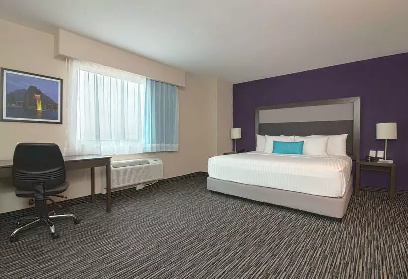 Chn Hotel Monterrey Aeropuerto, Trademark By Wyndham