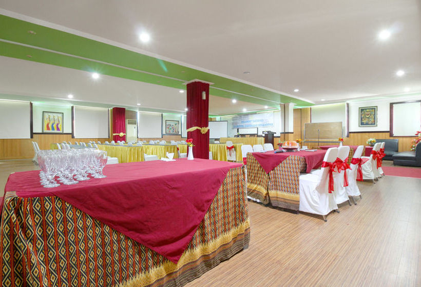 Fotos del hotel Denpasar Makassar:  13