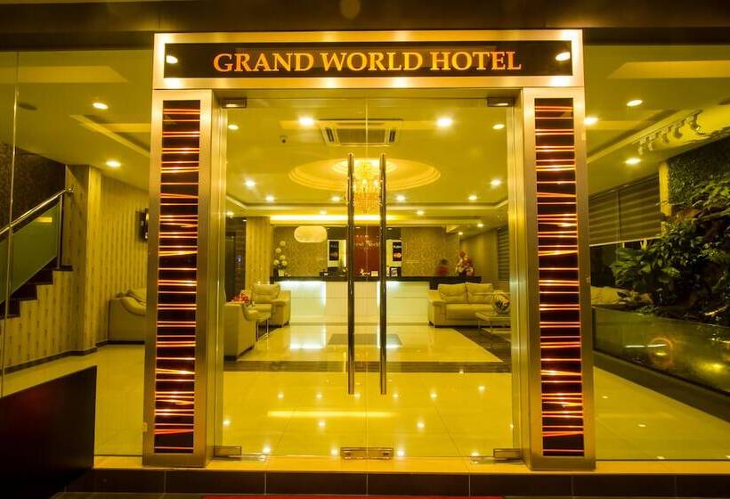 בית מלון כפרי Capital O 91074 Grand World