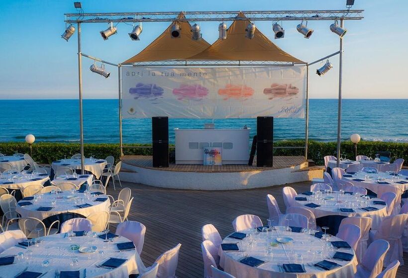 酒店 Holiday Village