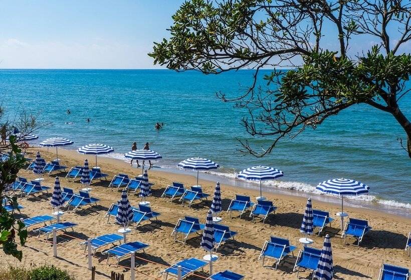 酒店 Holiday Village