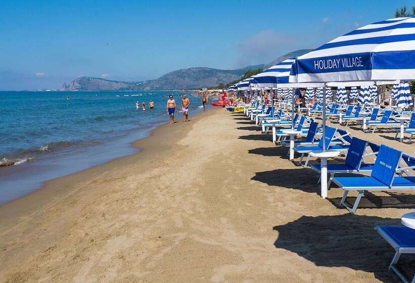 酒店 Holiday Village