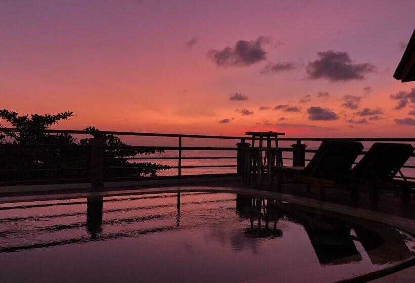 酒店 The Point Surfcamp Bali