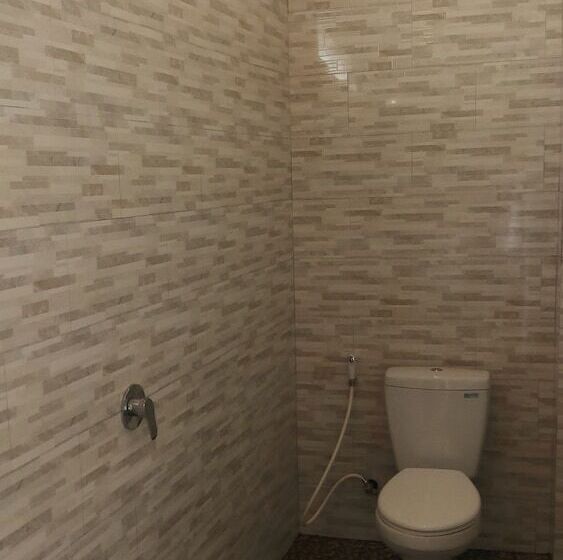 酒店 The Point Surfcamp Bali