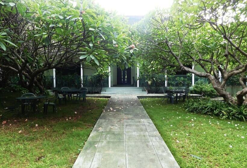 Отель Pahala Plantation Cottages