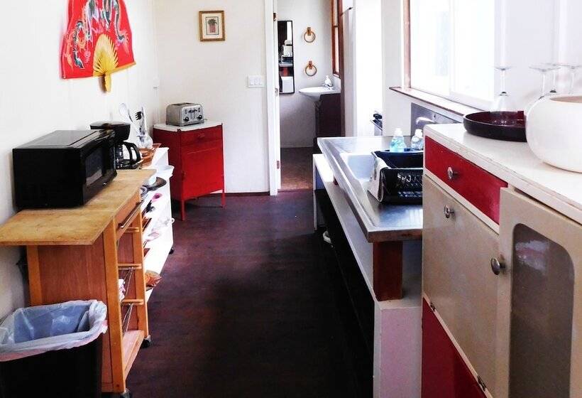 Отель Pahala Plantation Cottages