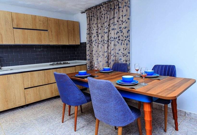 Hotel Paradise Suites