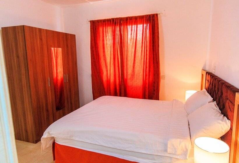 Hotel Paradise Suites