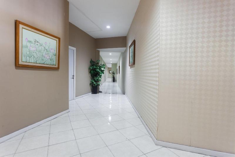 호텔 Sans Sunset Point Seminyak