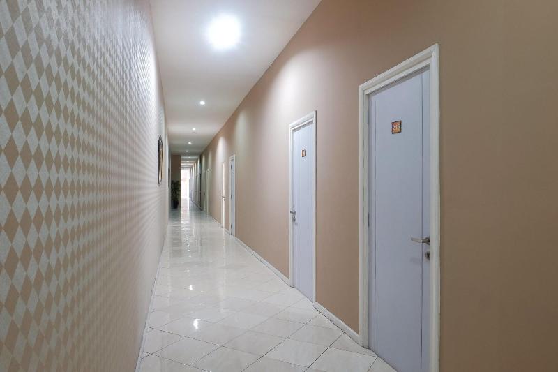 호텔 Sans Sunset Point Seminyak