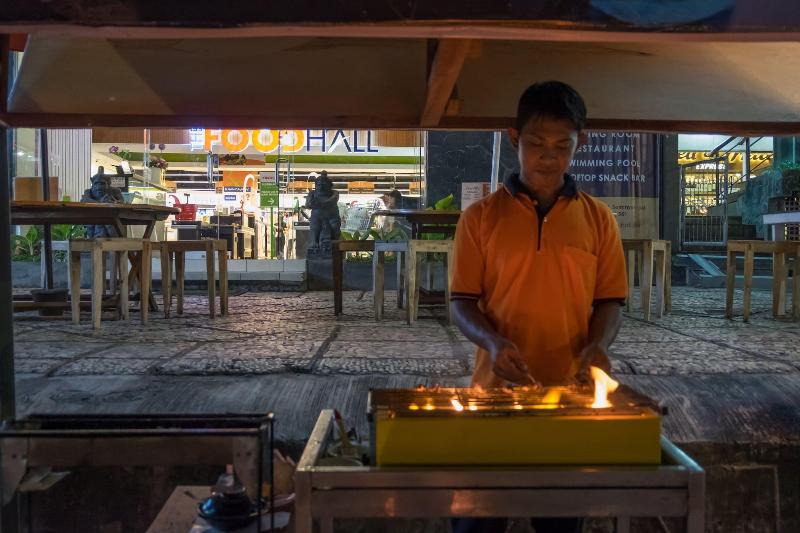 호텔 Sans Sunset Point Seminyak