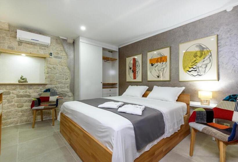 فندق Villa Kudelik Stone Story