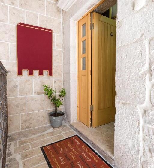 فندق Villa Kudelik Stone Story