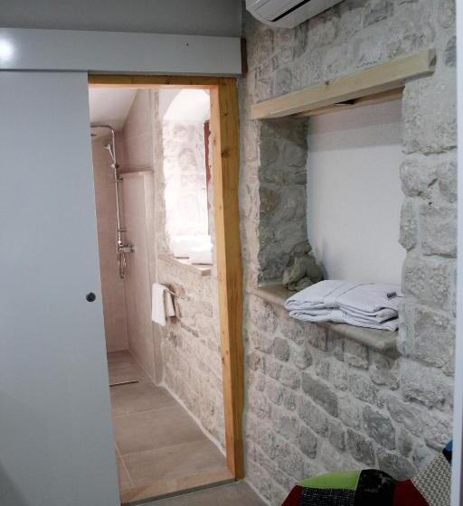 فندق Villa Kudelik Stone Story