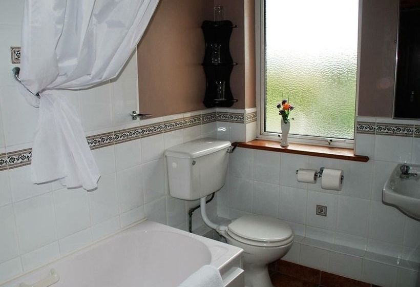 פנסיון Ferryport House B&b