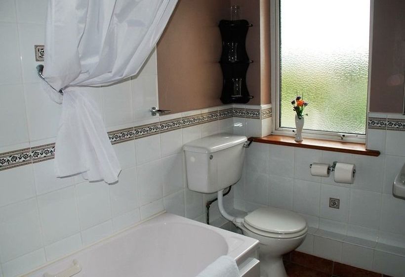 פנסיון Ferryport House B&b