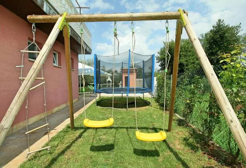 پانسیون Sobes Tea