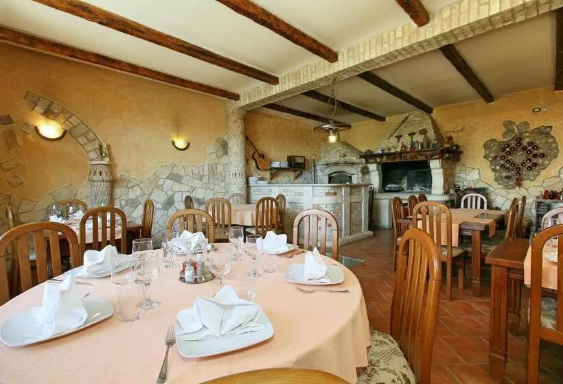 پانسیون Sobes Tea