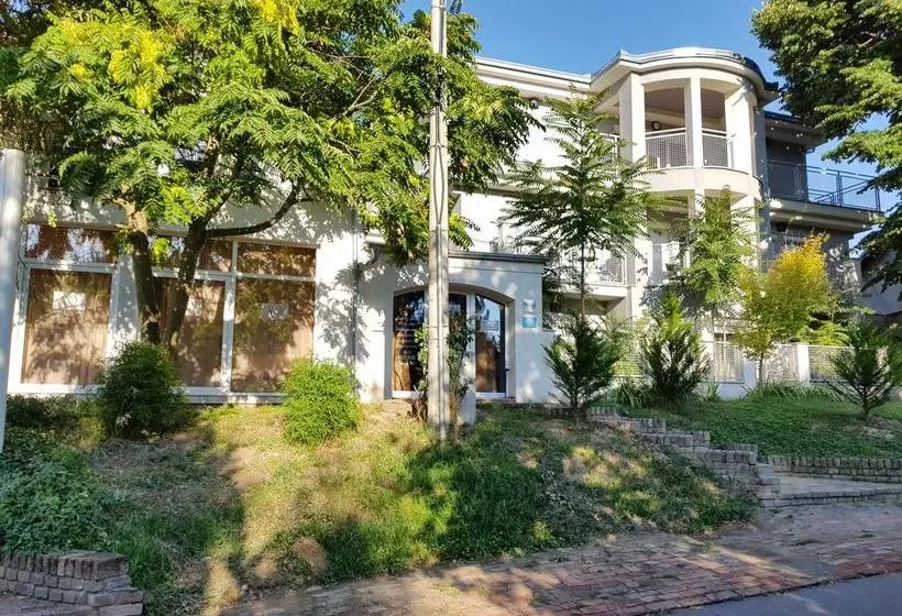 Majatalo Pansion Vila Vanda Vukovar