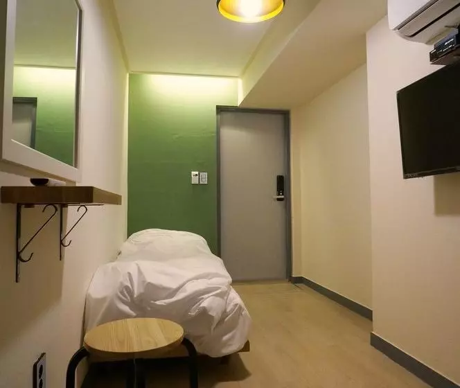 Majung Haus  Hostel