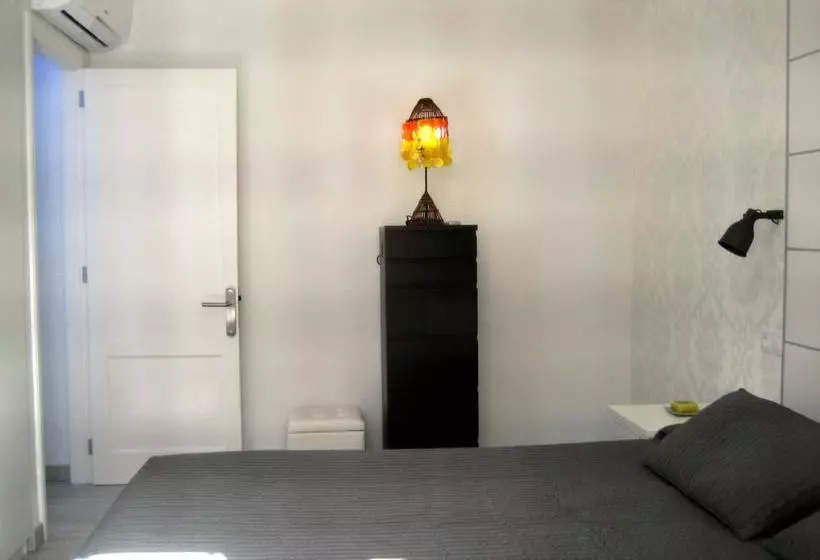 Apartamentos Lacy - Adults Only