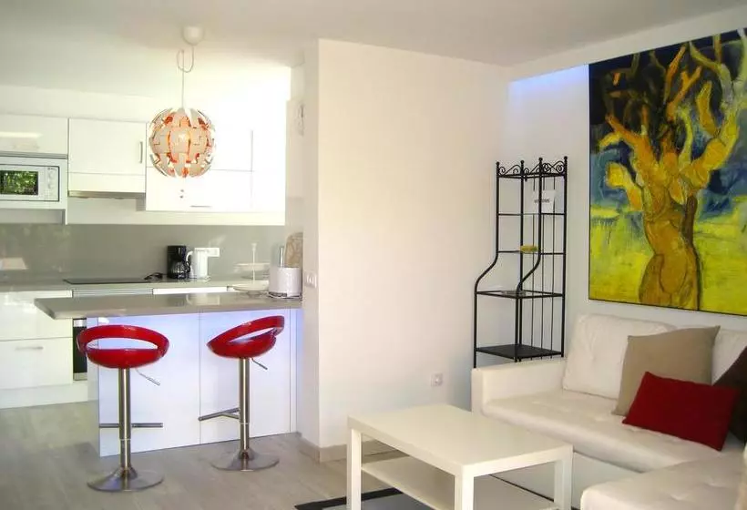 Apartamentos Lacy - Adults Only