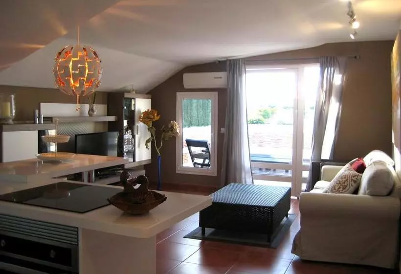 Apartamentos Lacy - Adults Only