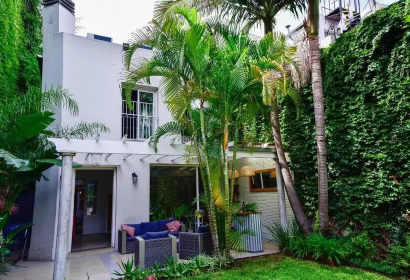 مسافرخانه Casa Caravan   Plant Based Concept House