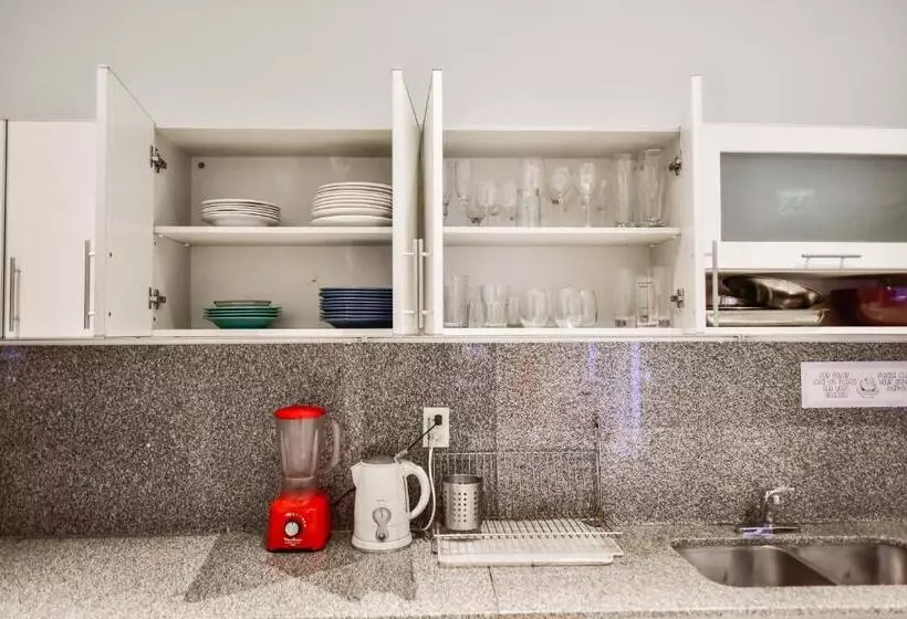 مسافرخانه Casa Caravan   Plant Based Concept House