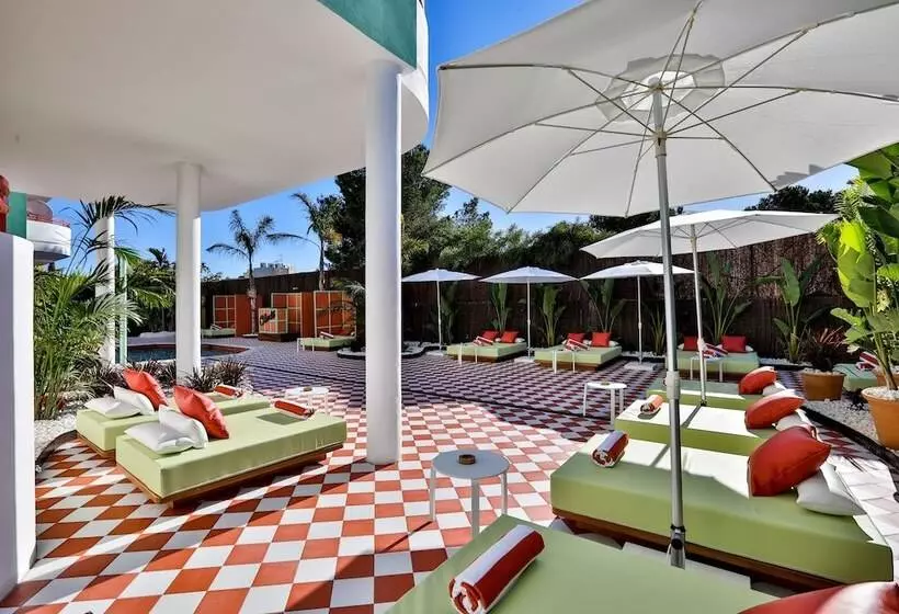 ホテル Cubanito Ibiza