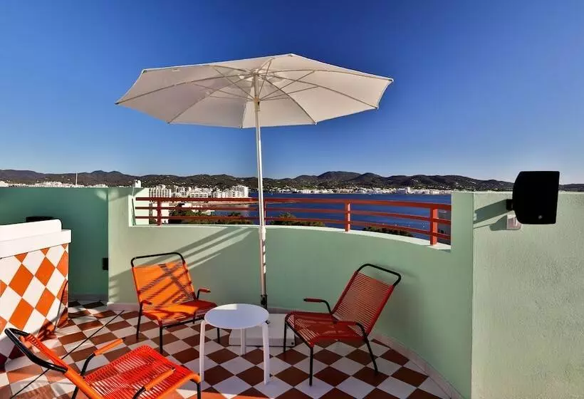 ホテル Cubanito Ibiza