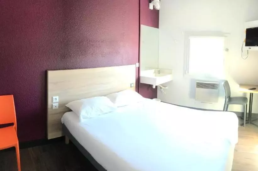 ホテル F1 Saint Etienne