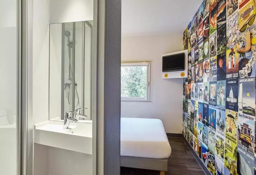 ホテル F1 Saint Etienne