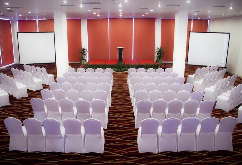 Fame Hotel Gading Serpong