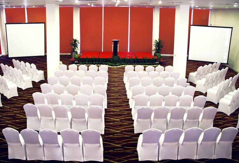 Fame Hotel Gading Serpong