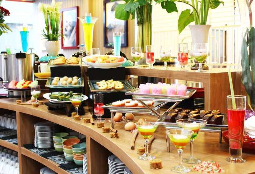 Fame Hotel Gading Serpong