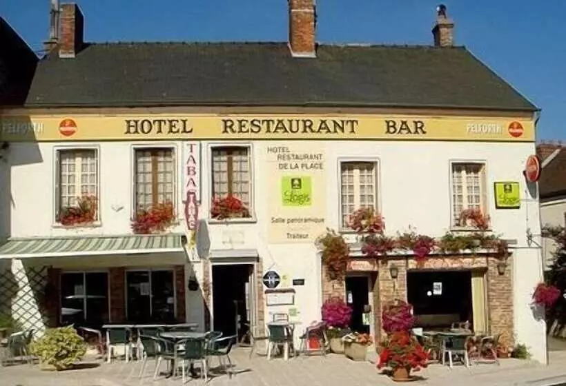 ホテル Hôtel De La Place