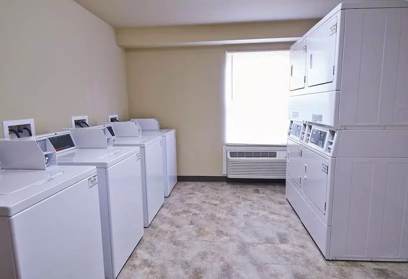 Hotelli Risewell Kitchen Suites Pleasanton