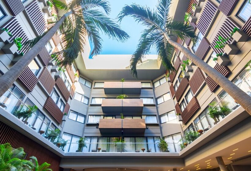 The Fives Downtown Hotel & Residences, Curio Collection by Hilton