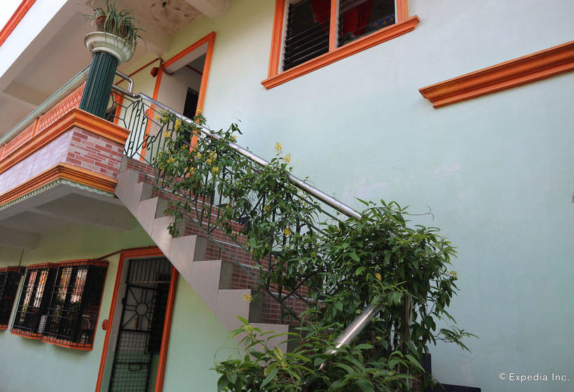 펜션 Oliveros Place Kalibo