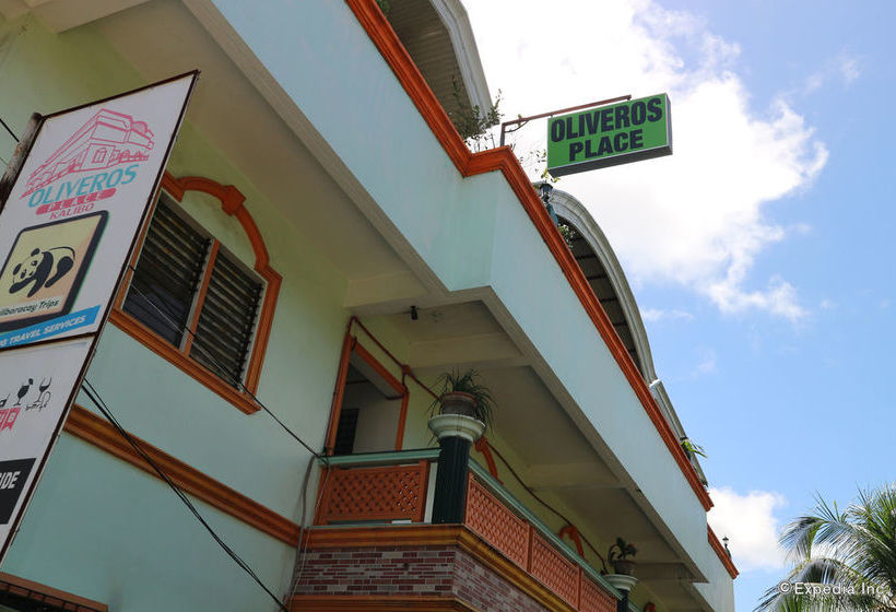 펜션 Oliveros Place Kalibo