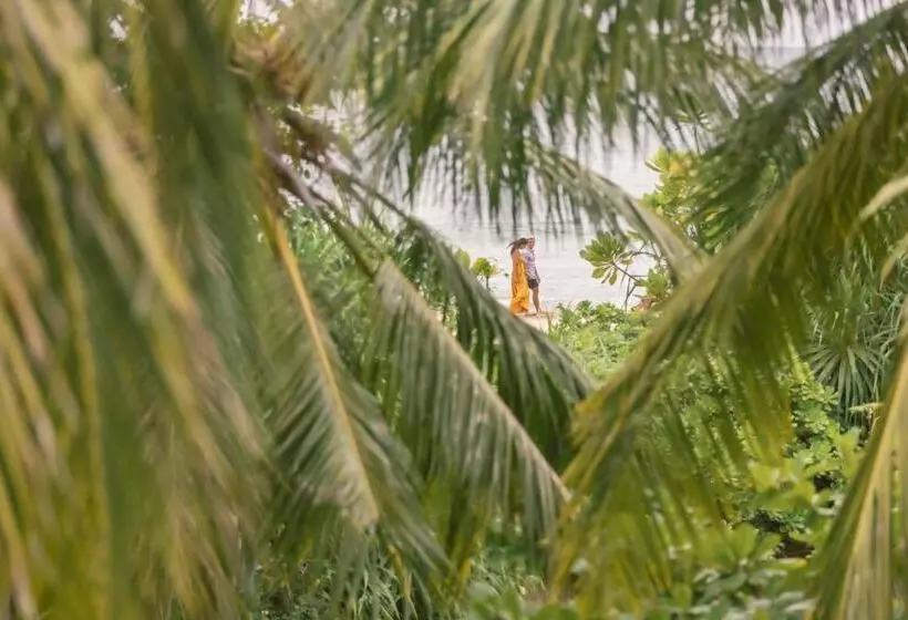 Lomakeskus Uga Bay   Pasikuda