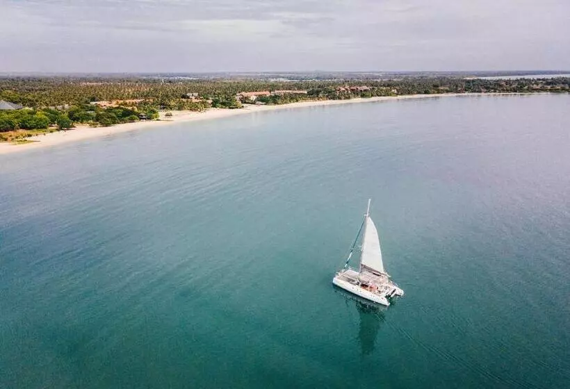 Lomakeskus Uga Bay   Pasikuda